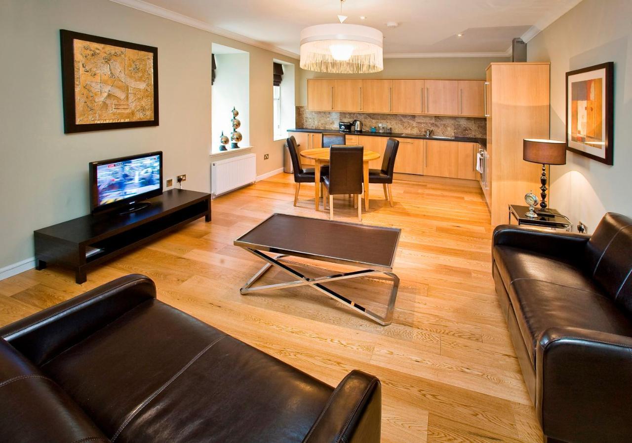 Old Town Suites - Royal Mile Edimburgo Esterno foto