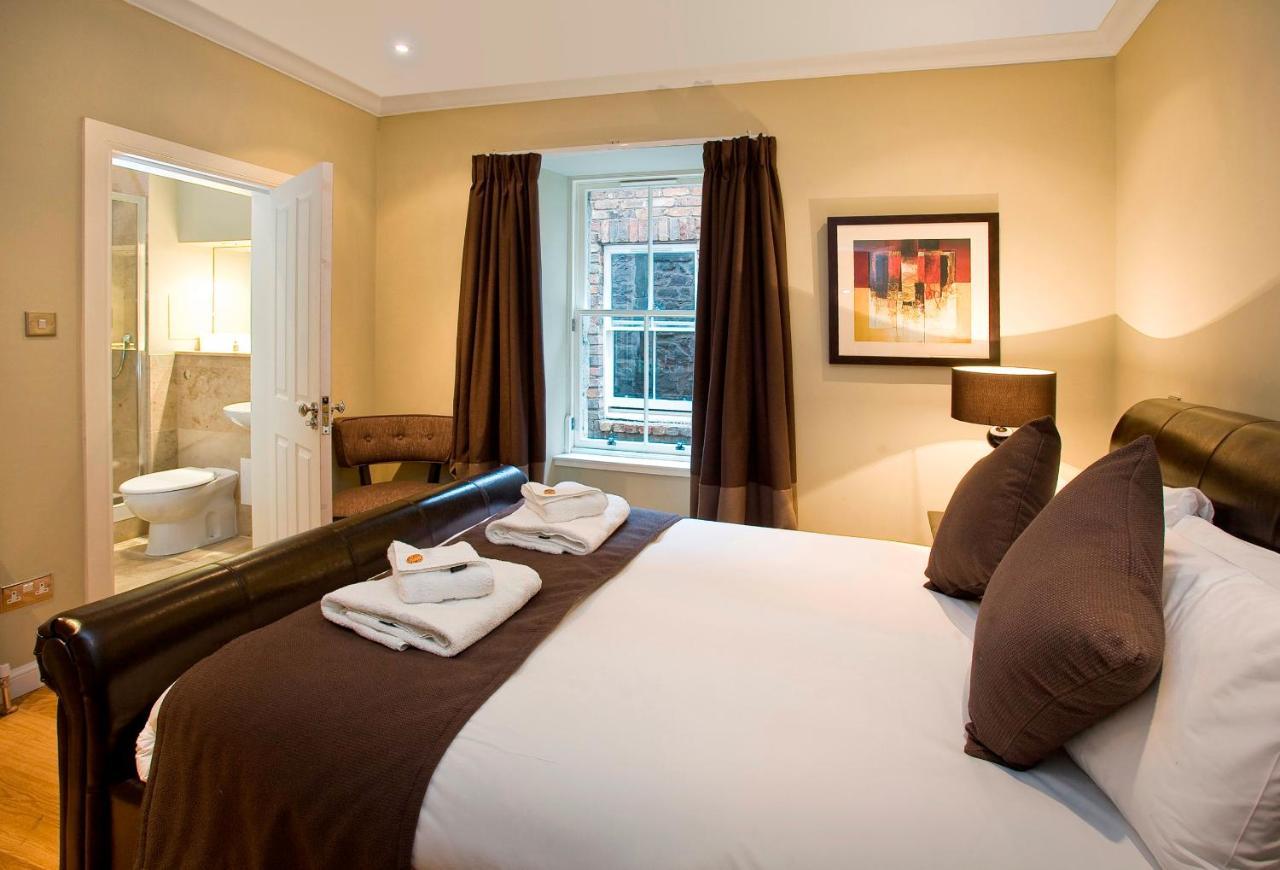 Old Town Suites - Royal Mile Edimburgo Esterno foto